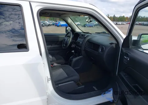 2016 Jeep Patriot Sport z USA, uszkodzony, nr VIN 1C4NJRBB3GD788815